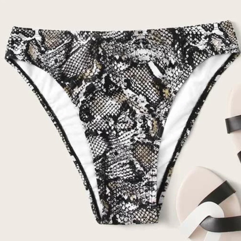 Shein bikini bottoms